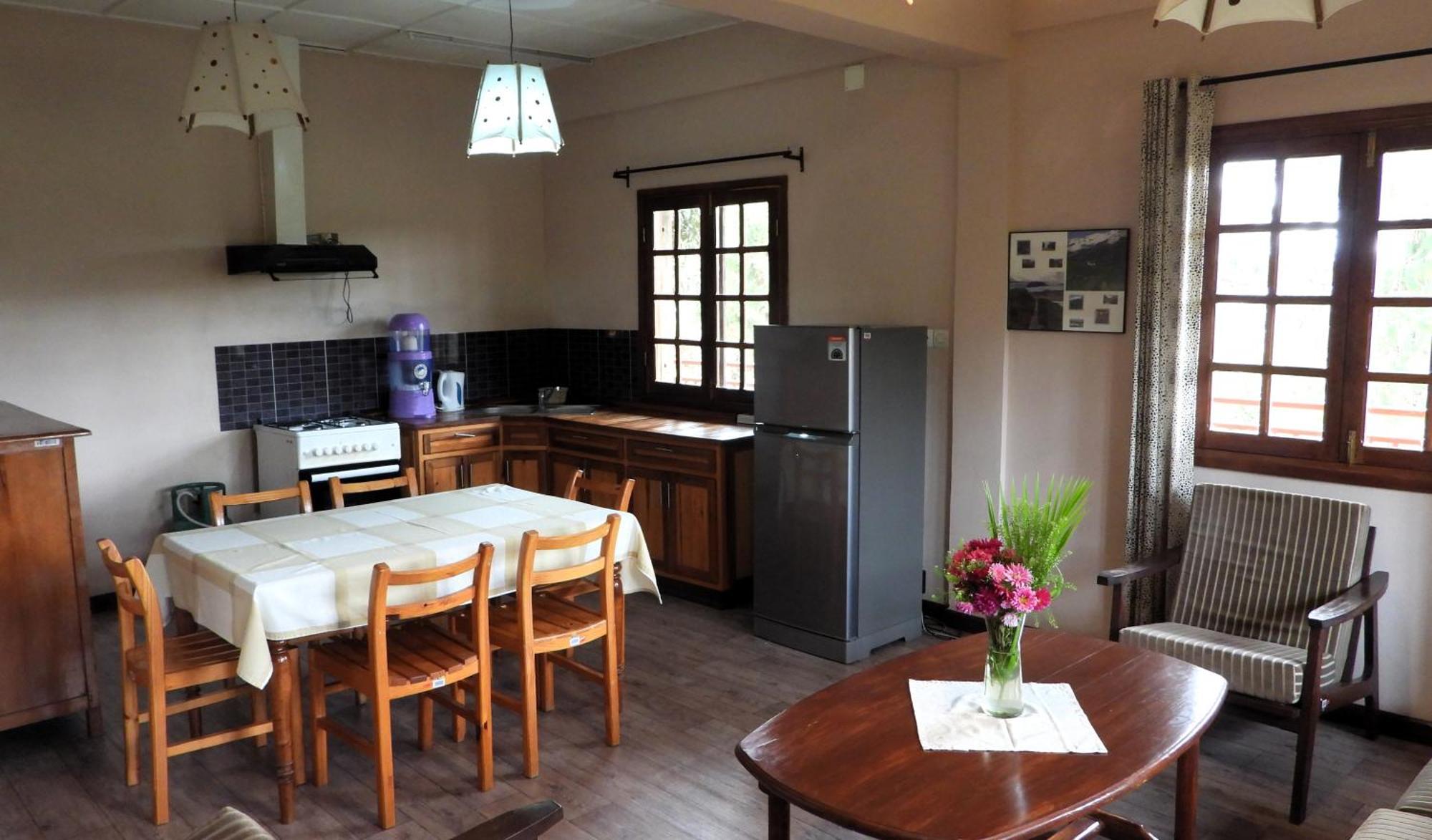 Hotel Lovasoa 4C Antsirabe Esterno foto