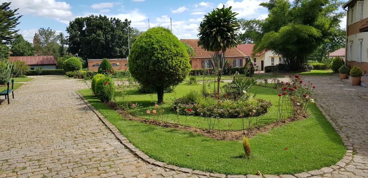 Hotel Lovasoa 4C Antsirabe Esterno foto