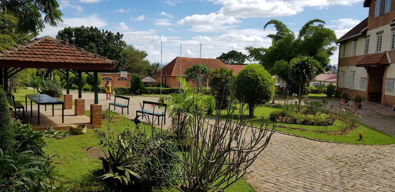 Hotel Lovasoa 4C Antsirabe Esterno foto